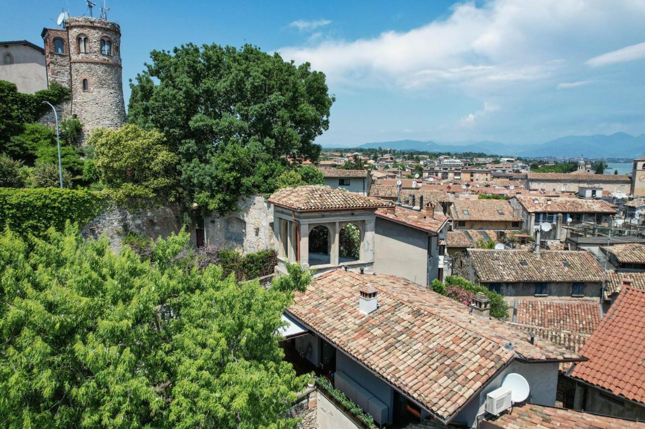 Steps From The Lake - Charme In The Inner City Desenzano del Garda Buitenkant foto